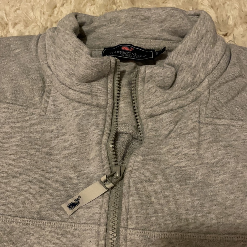 Men’s Vineyard Vines pull over sweat shirt - Picture 3 of 4